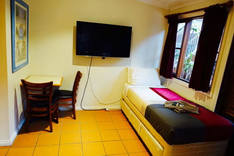 Manly Lodge Boutique Hotel - Hotel Gold Coast 2