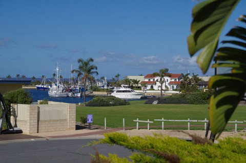 Marina Park View - Hotel Gold Coast 2