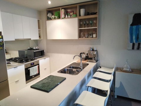 Marina View Apartment On The Maribyrnong River, Melbourne - Hotel Gold Coast 3