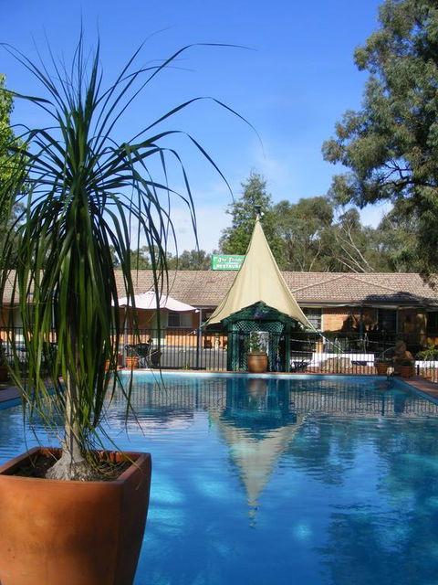 Matthew Flinders Motor Inn - Hotel Gold Coast 3