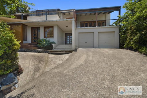 Mcauleys Beach House - Hotel Gold Coast 0