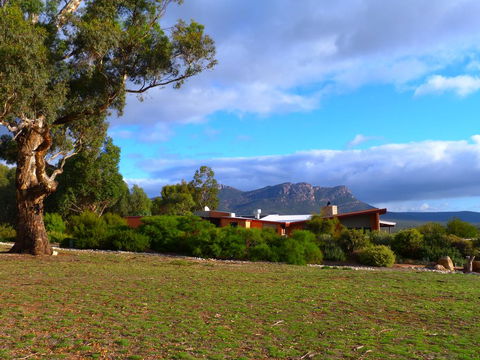 Meringa Springs - Hotel Gold Coast 0