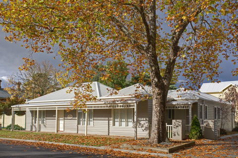 Mews Cottages - Hotel Gold Coast 0