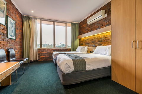 Millers Inn - Hotel Gold Coast 3