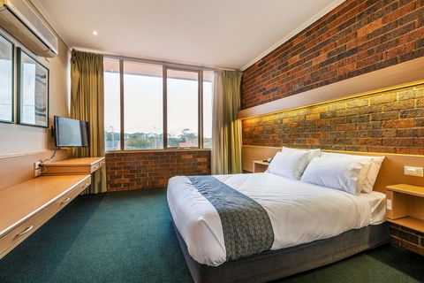 Millers Inn - Hotel Gold Coast 2