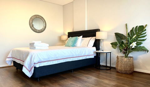 MLB38-Panoramic View Studio Near Sydney Harbour - Hotel Gold Coast 2