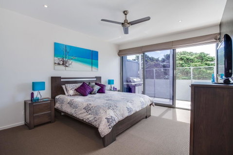 Modern McCrae Beauty - Hotel Gold Coast 3
