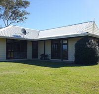 Molly Morgan Vineyard - Hotel Gold Coast
