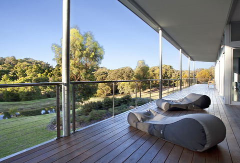 Moriarty Studio - Chic Couples Retreat - Hotel Gold Coast 1
