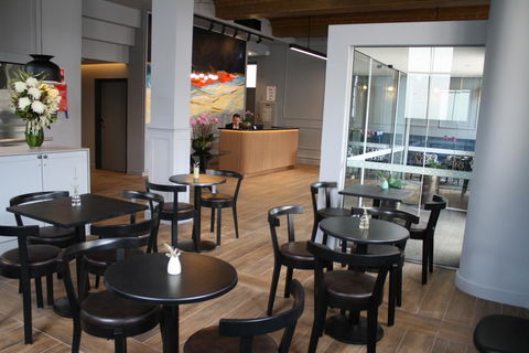 Mrs Banks Hotel - Hotel Gold Coast 2