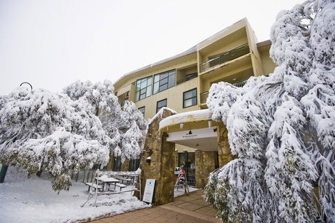 Mt Buller Chalet Hotel & Suites - Hotel Gold Coast 0
