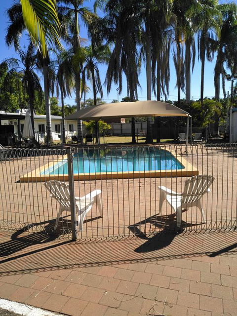 Mt Isa Irish Club Accommodation - Hotel Gold Coast 3