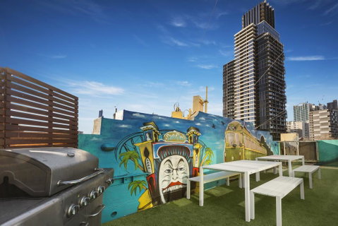 Nate's Place Backpackers Melbourne - Hotel Gold Coast 1
