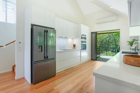 Naturally Majestic, Noosa Heads - Hotel Gold Coast 2