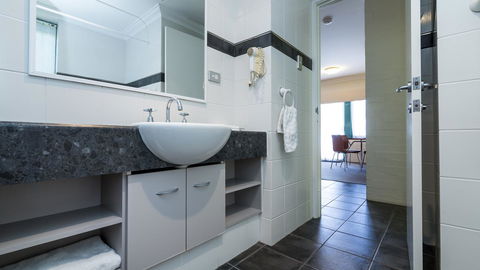 Dowler Apartments Subiaco - Hotel Gold Coast 29
