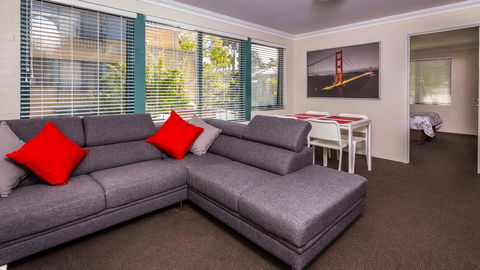 Dowler Apartments Subiaco - Hotel Gold Coast 14