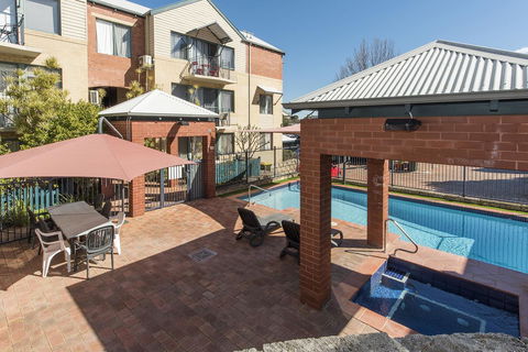Subiaco Village 30 - Hotel Gold Coast 26