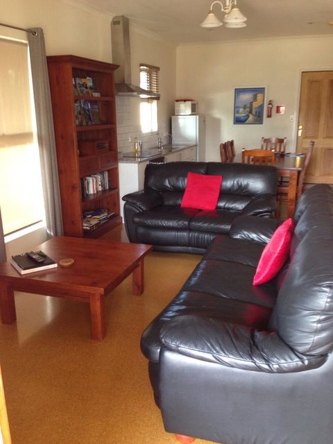 Albany Beachside Accommodation - Hotel Gold Coast 1