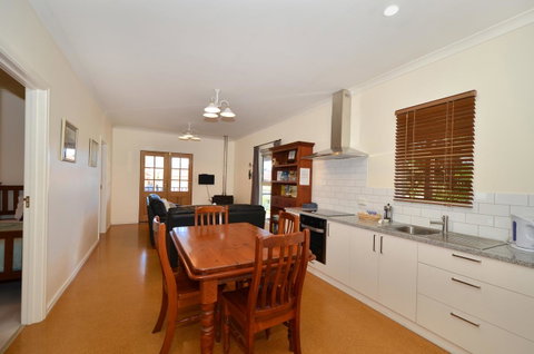 Albany Beachside Accommodation - Hotel Gold Coast 11