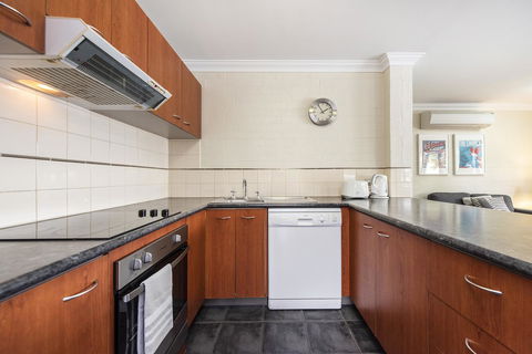 Subiaco Village 20 - Hotel Gold Coast 8