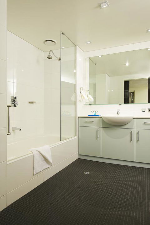 Adina Apartment Hotel Perth - Hotel Gold Coast 9