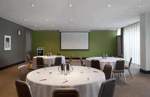 Adina Apartment Hotel Perth - Hotel Gold Coast 10