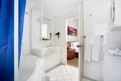 Broadwater Resort Como - Hotel Gold Coast 9