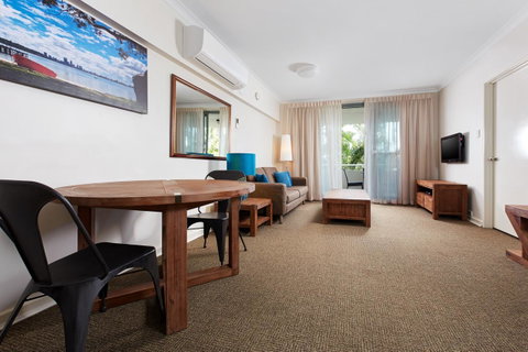 Broadwater Resort Como - Hotel Gold Coast 11