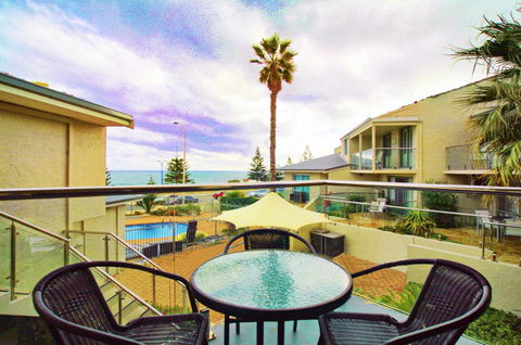 Scarborough Beach Front Resort - Shell Ten - Hotel Gold Coast 11