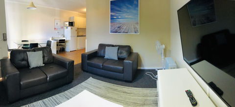 West Beach Lagoon 107 - Great Value - Hotel Gold Coast 5