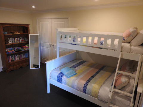 Quiet Escapes Cottages - Hotel Gold Coast 6