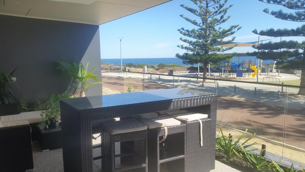 Halls Head WA Hotel Gold Coast