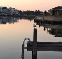 Waterside Canal Dreams - Hotel Gold Coast