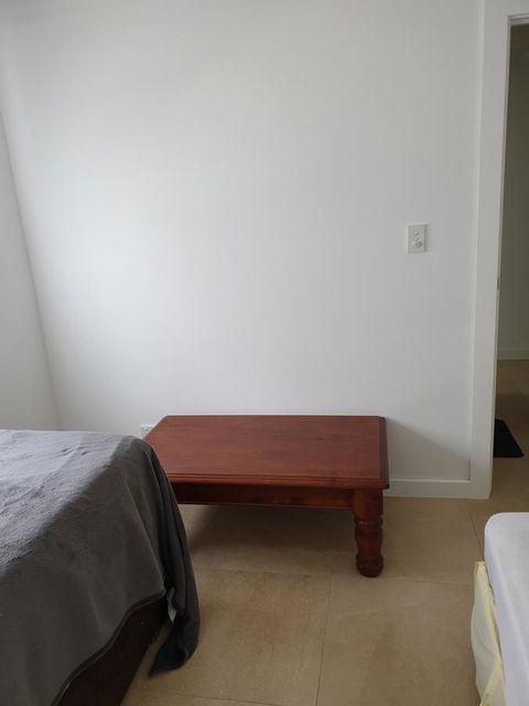 DIANELLA Budget Rooms Happy Place To Stay - Hotel Gold Coast 7