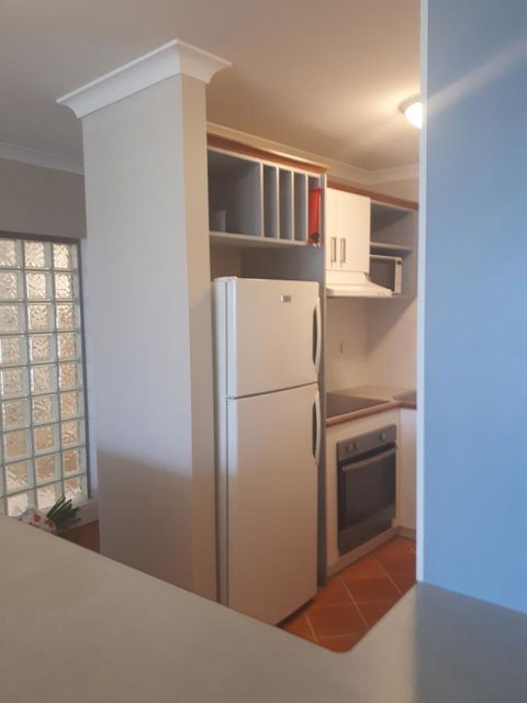 Salty Kiss - Hotel Gold Coast 9