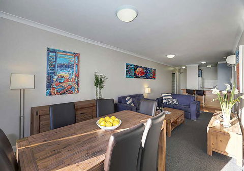 Salty Kiss - Hotel Gold Coast 5