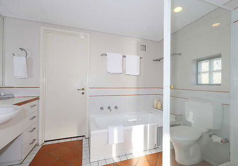 Salty Kiss - Hotel Gold Coast 11