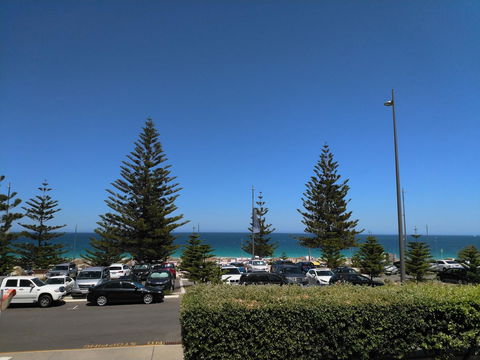 Salty Kiss - Hotel Gold Coast 0