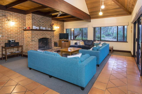 A Hidden Bush Delight - Hotel Gold Coast 14