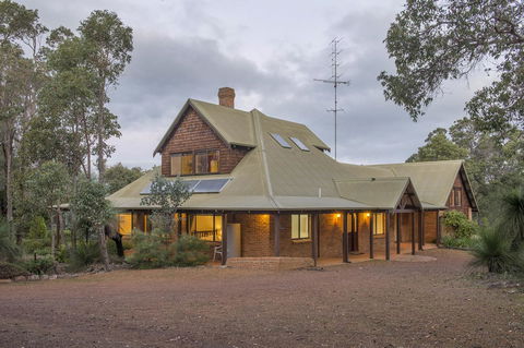 A Hidden Bush Delight - Hotel Gold Coast 0