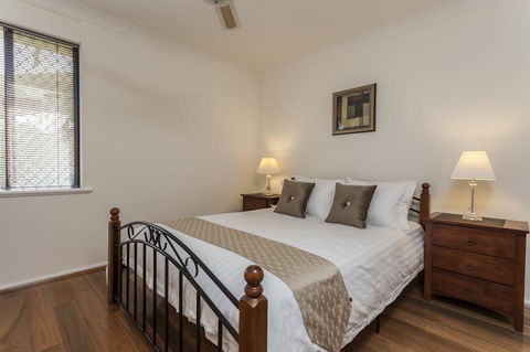 Attadale Excutive Villa - Hotel Gold Coast 5