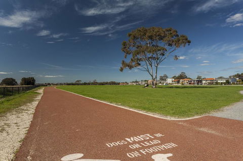 Attadale Excutive Villa - Hotel Gold Coast 2