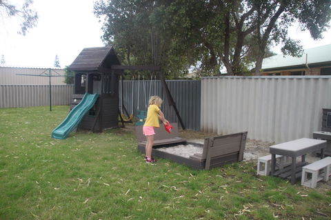 The Bothy Lancelin Family Retreat - Hotel Gold Coast 23