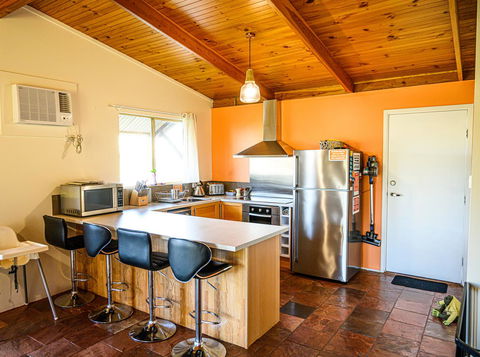 The Bothy Lancelin Family Retreat - Hotel Gold Coast 5