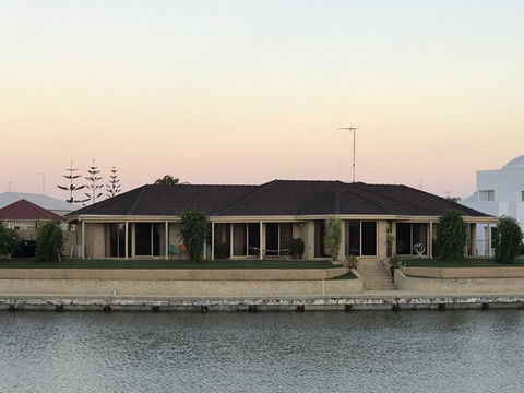LA ANCHOR ON THE CANALS (MANDURAH) - Hotel Gold Coast 16