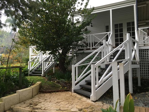 Applegate Lane Chalet - Hotel Gold Coast 5