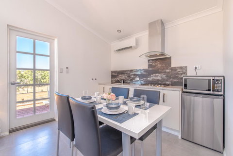 'Bindoon Valley Escape' Cottage - Hotel Gold Coast 1