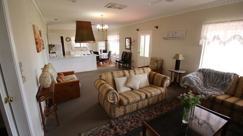 Daisy Cottage - Hotel Gold Coast 2