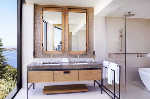 The Ritz-Carlton, Perth - Hotel Gold Coast 2