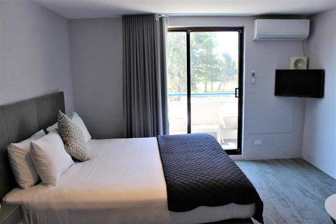 Atrium Hotel Mandurah - Hotel Gold Coast 7